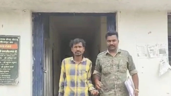 पैसों की तंगी और पारिवारिक विवाद में बेटे ने की पिता की हत्या