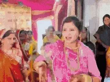 शादी समारोह में हर्ष फायरिंग का वीडियो वायरल, भाजपा नेत्री और पति पर उठे सवाल