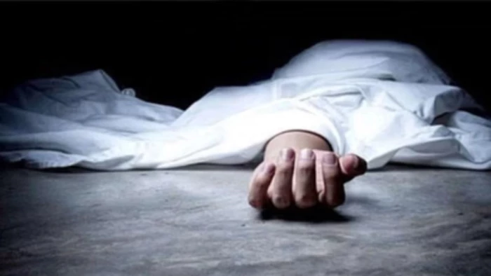 मिलावटी शराब ने उजाड़ा परिवार: बेटे की मौत का सदमा नहीं सह सकी मां, दोनों की मौत से गांव में मातम