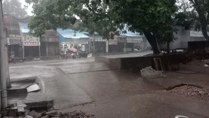 झमाझम बारिश के साथ नौतपा की विदाई, तापमान में आई भारी गिरावट