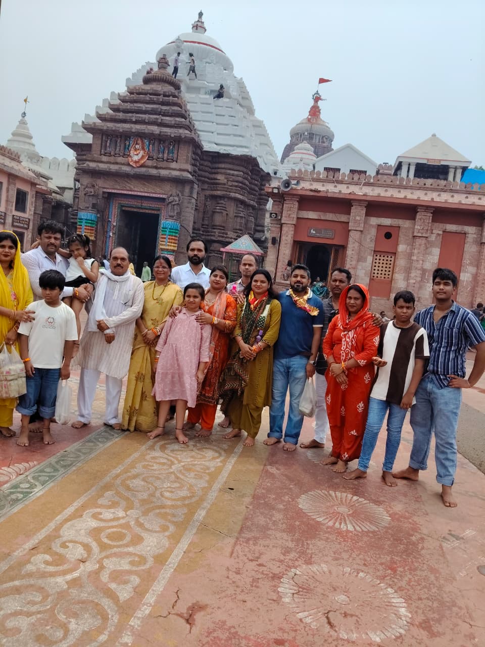 महापौर श्रीमती संजू देवी राजपूत ने सपरिवार किए जगन्नाथ धाम के दर्शन, कोरबा व प्रदेश की खुशहाली की कामना
